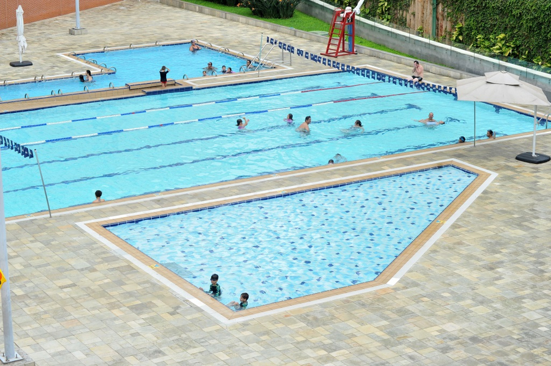 Estrutura do parque aquático oferecida pelo Sesc Sorocaba, que não tem custo aos frequentadores credenciados