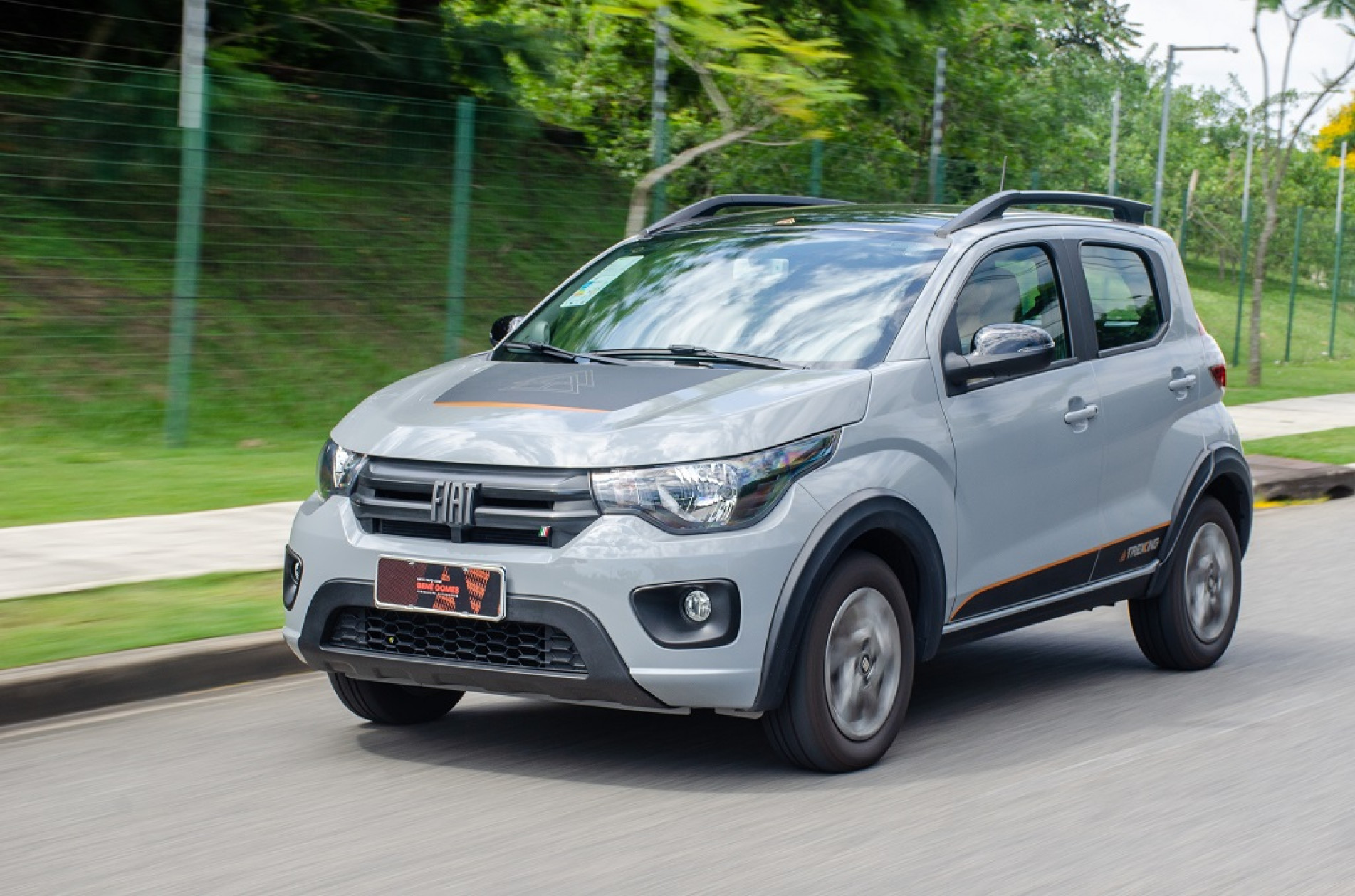 A versão Trekking tem bons atrativos, como o sistema multimídia e os adereços aventureiros que o deixam mais 