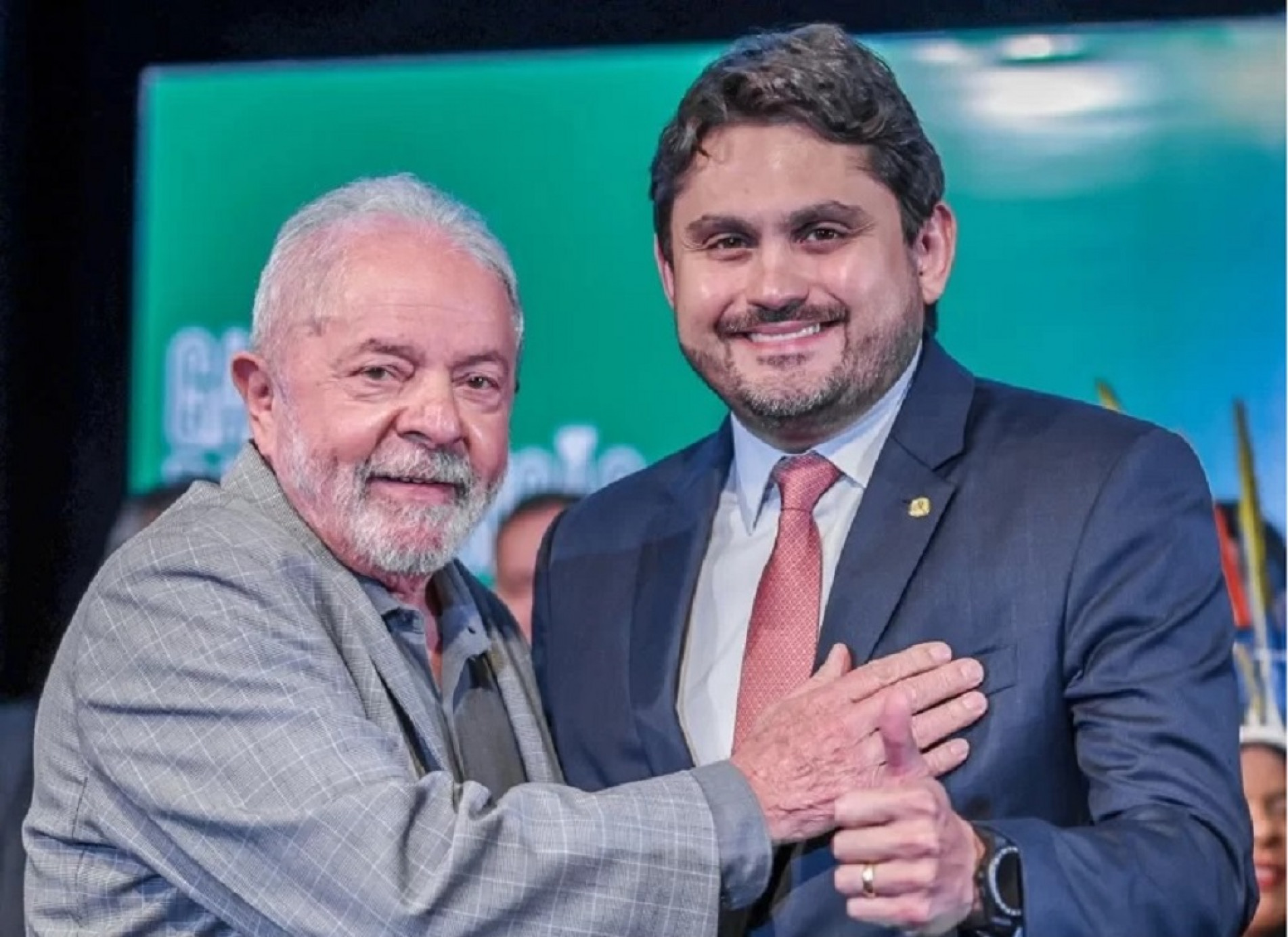 Lula e Juscelino no ato de posse do ministro