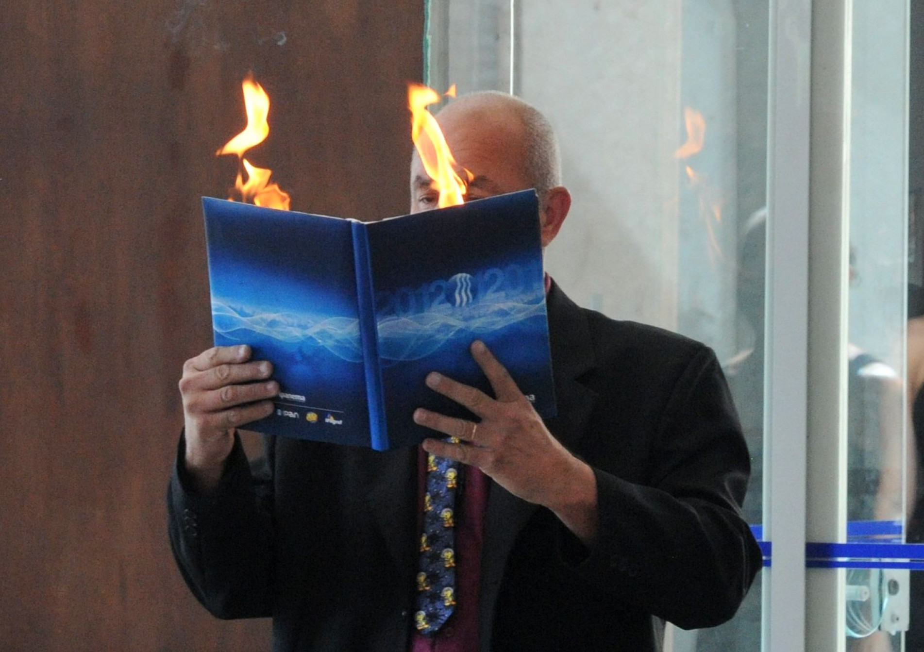 A a arte exercida pelos mágicos é simplesmente incrível!