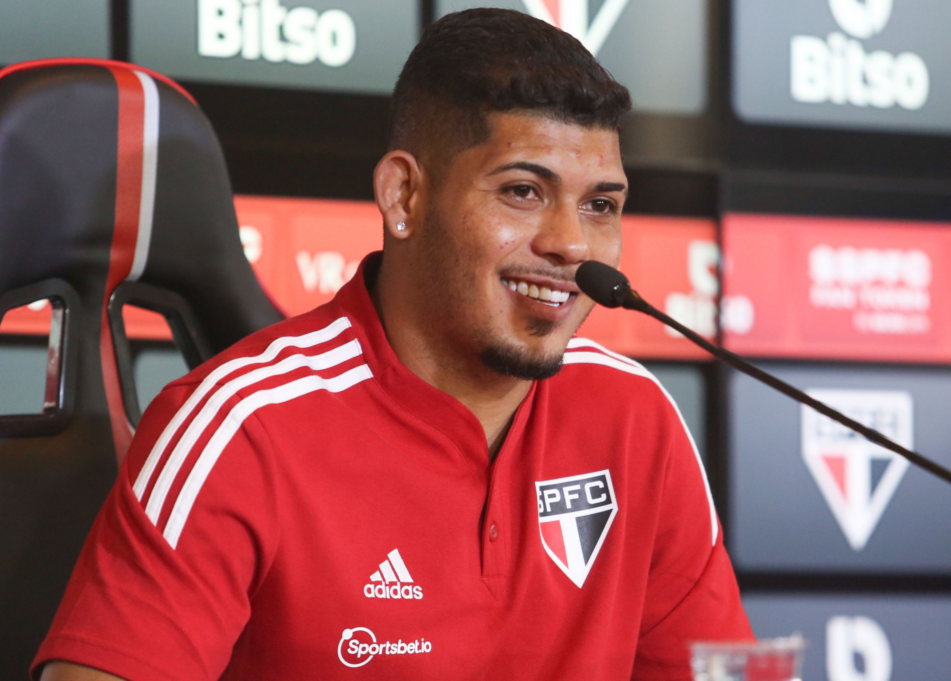 Erison pode fazer sua estreia hoje contra o Santo André