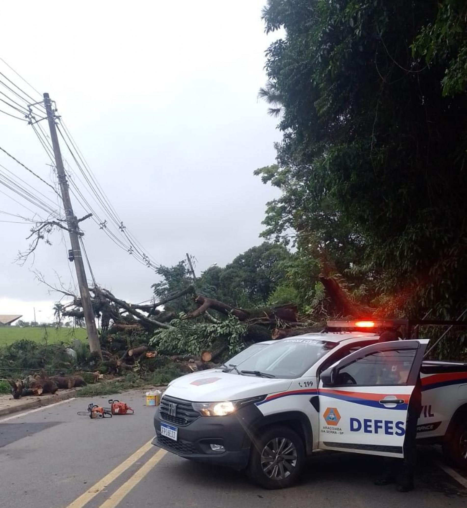Expectativa é que a via seja liberada totalmente por volta das 13h