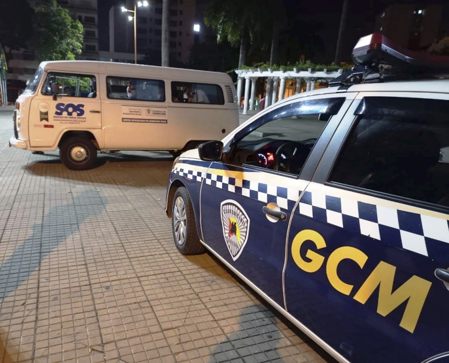 Entre os locais visitados pela equipe está a Praça Coronel Fernando Prestes, no Centro