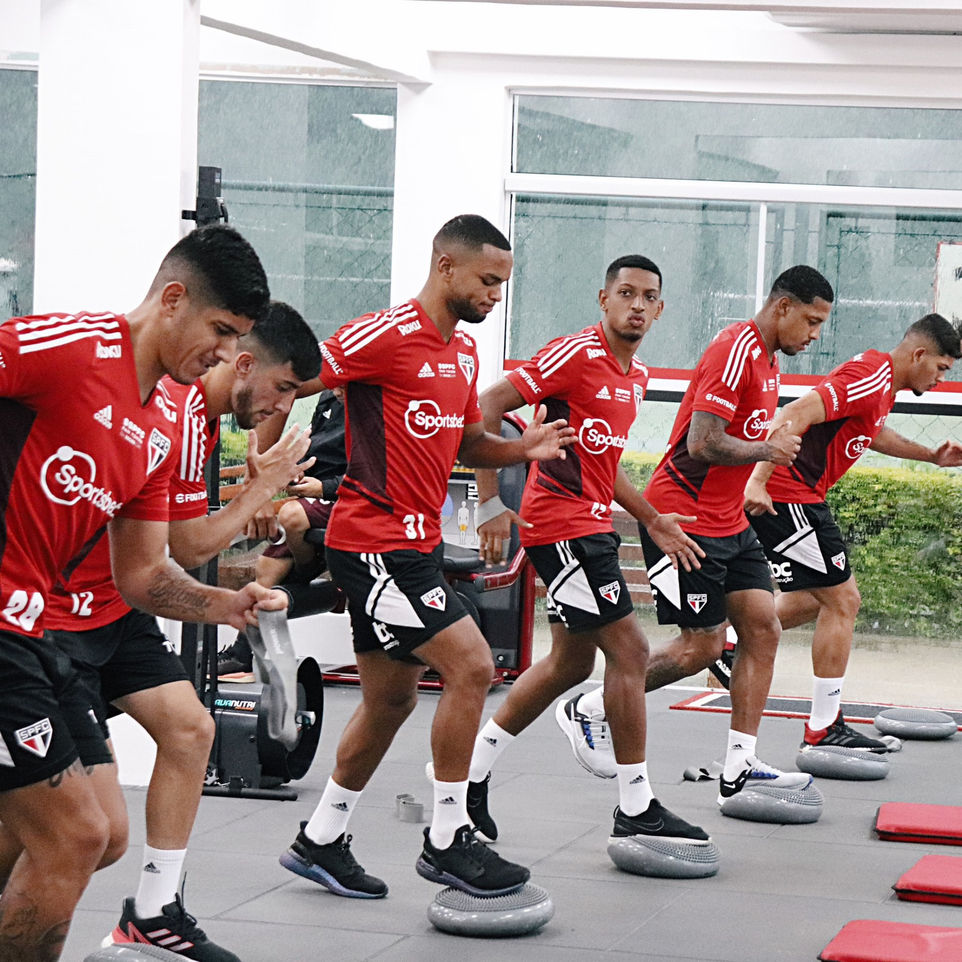 Por causa da chuva, treino de ontem foi na academia