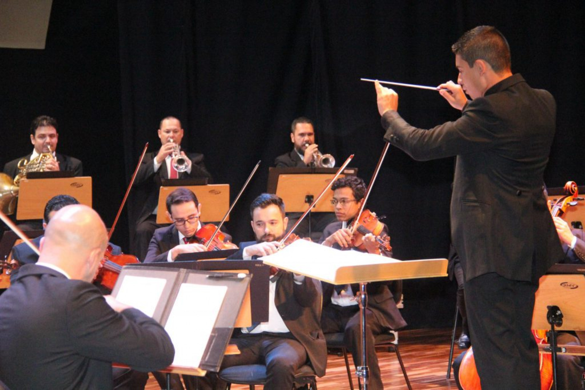 Orquestra Sinfônica terá regência do maestro Eduardo Pereira