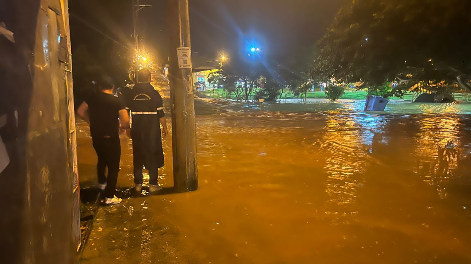 Entre os bairros mais atingidos pela chuva foram o Jardim paulistano, Teixeira e Ana Guilherme