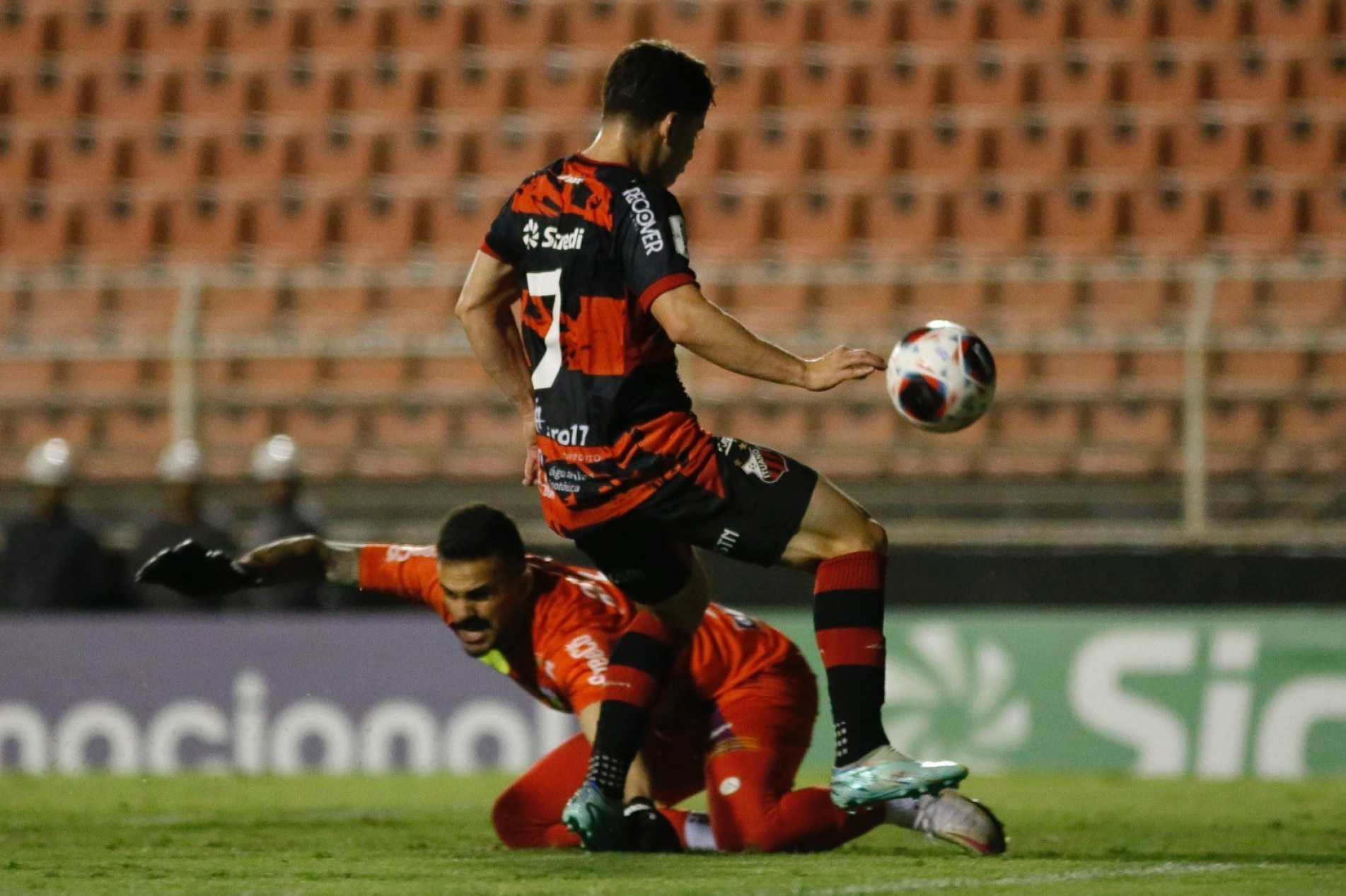 Com a conquista, o Galo passa para a terceira posição do Grupo C