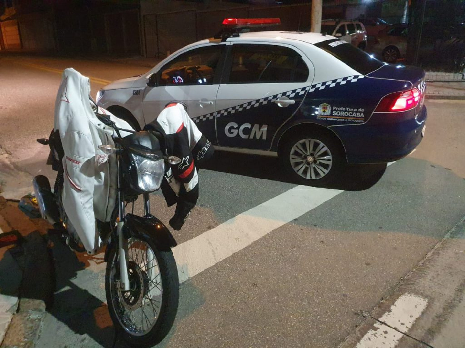 GCM impede furto de loja de veículos em Sorocaba