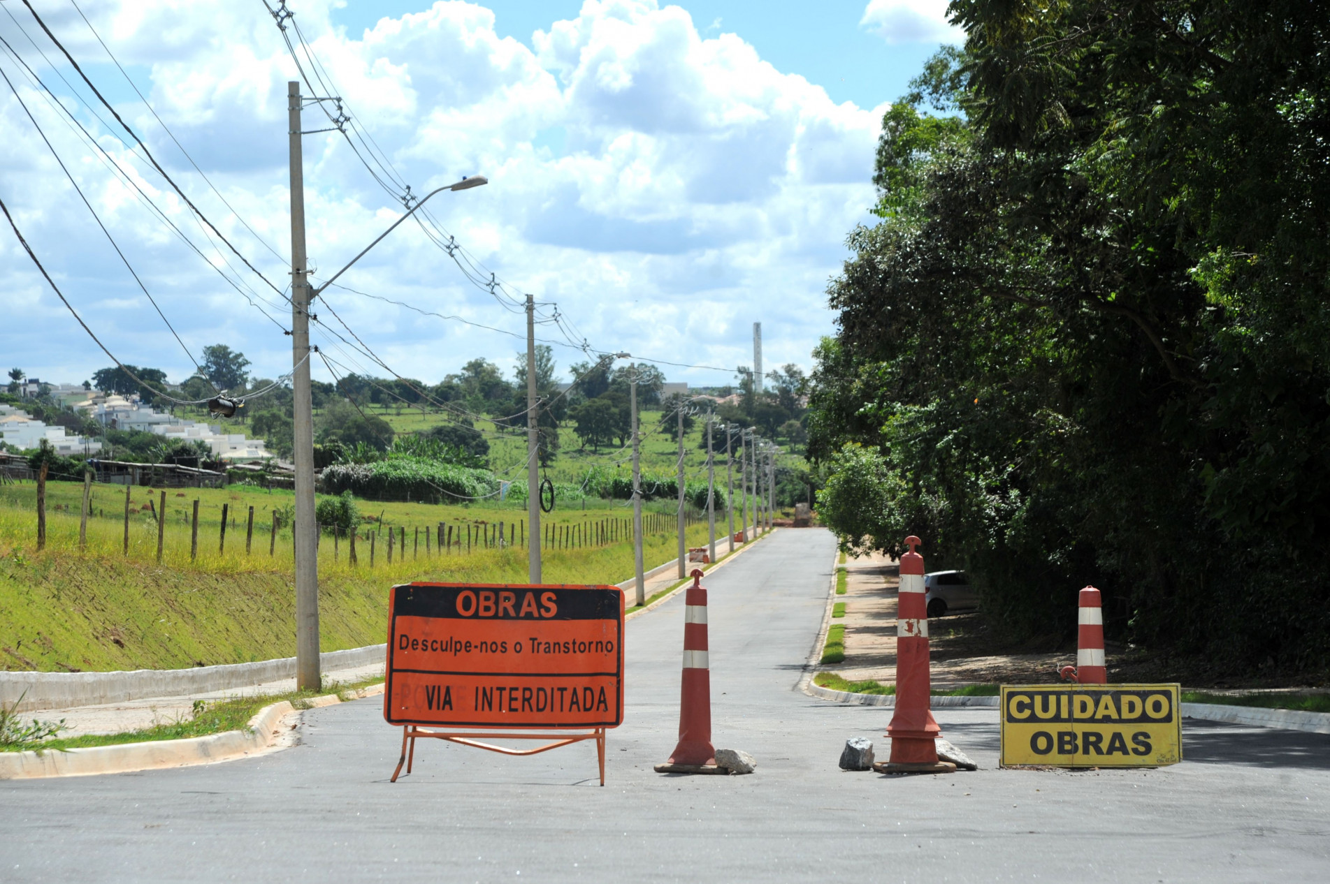 Trecho fechado ao trânsito é a única ligação entre parte da zona sul e o restante da cidade