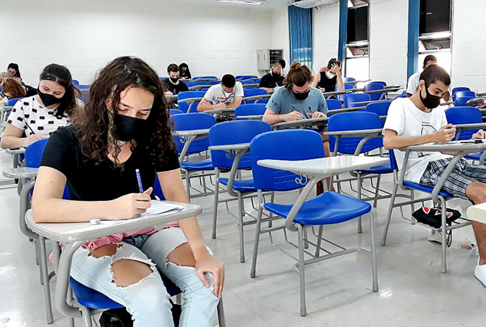  A primeira fase do vestibular da Unicamp será realizada em 29 de outubro deste ano, enquanto a segunda ocorrerá nos dias 3 e 4 de dezembro 