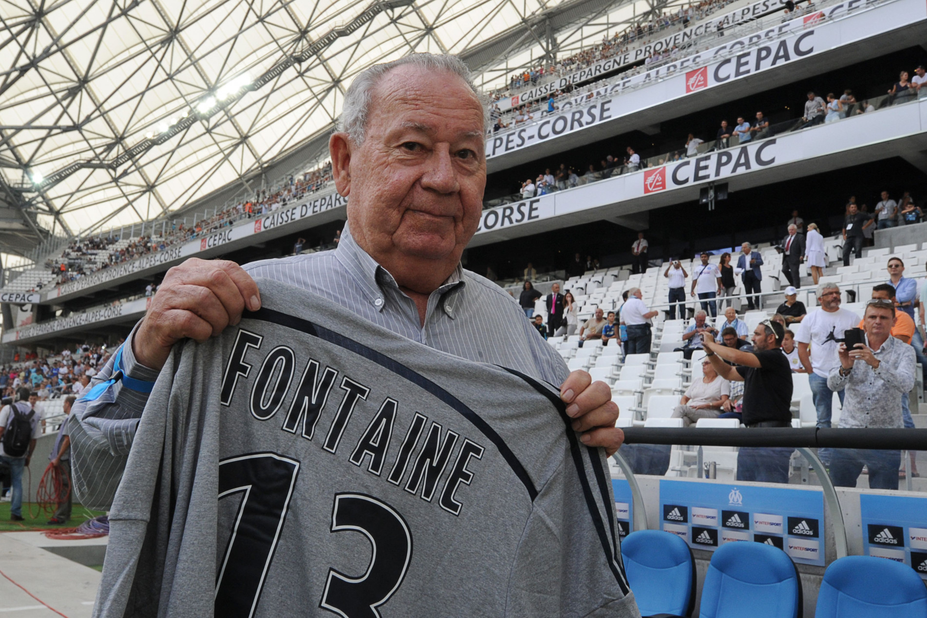 Morre Just Fontaine, maior artilheiro da Copa do Mundo, que