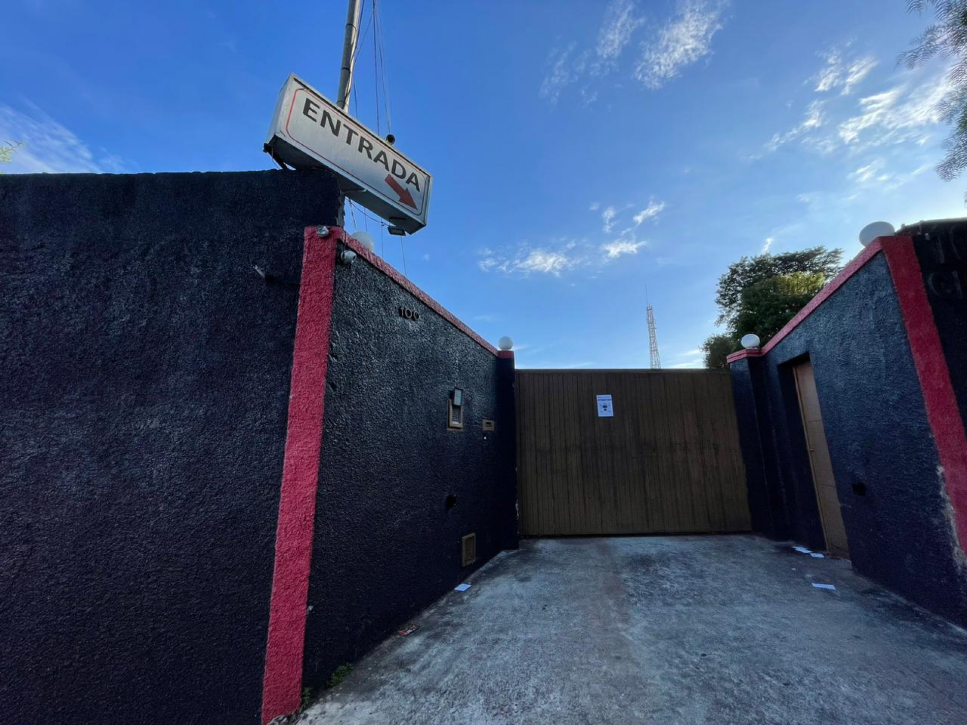 Casa era usada para a exploração sexual