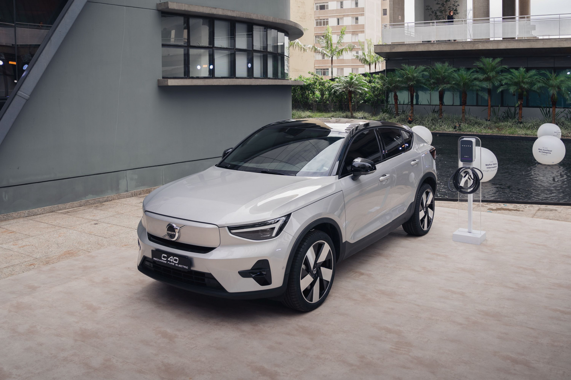 A Volvo investe em infraestrutura para eletrificados no País, beneficiando proprietários de todas as marcas