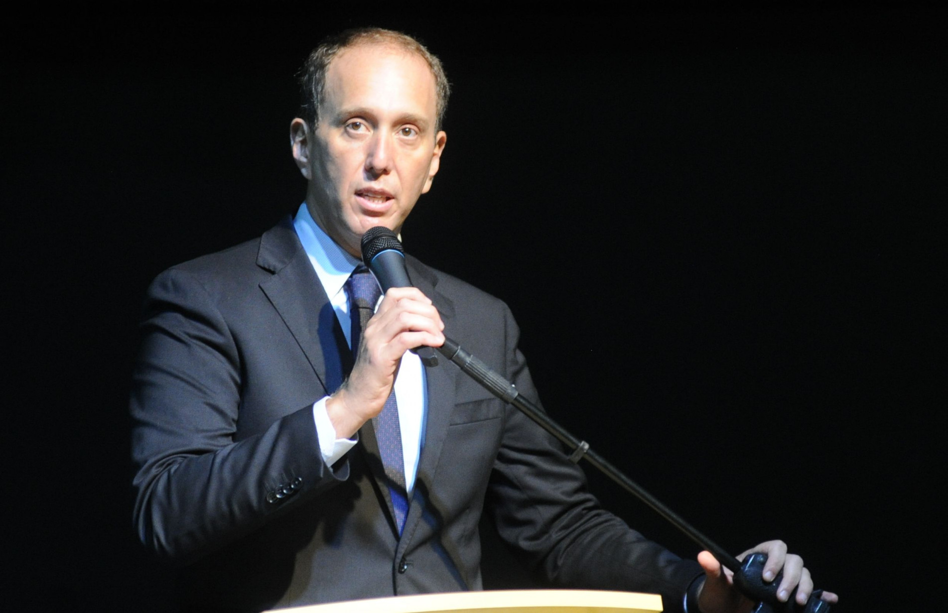 De acordo com o prefeito, a Secretaria de Relações do Trabalho e Qualificação Profissional 