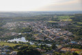 Vista a&eacute;rea da cidade que, segundo dados do IBGE, conta com mais de 35 mil moradores  - Divulga&ccedil;&atilde;o