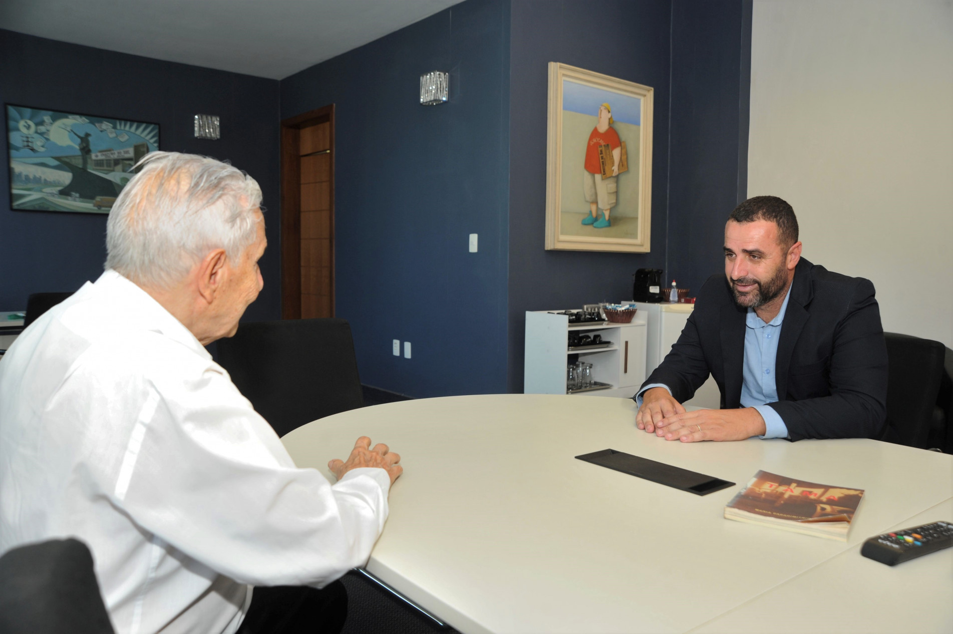 Vitão do Cachorrão foi recebido na FUA por Laelso Rodrigues