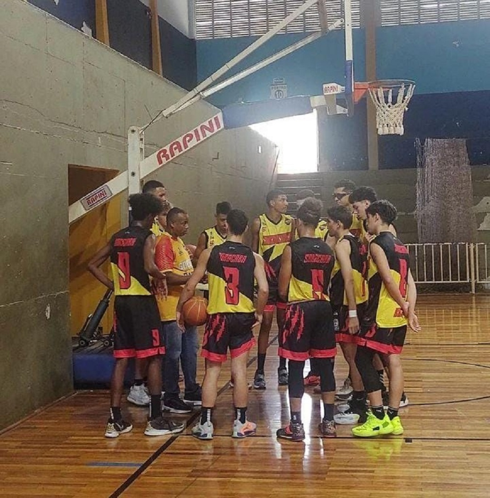 Equipe recebe hoje o Palmeiras, no Ginásio Municipal