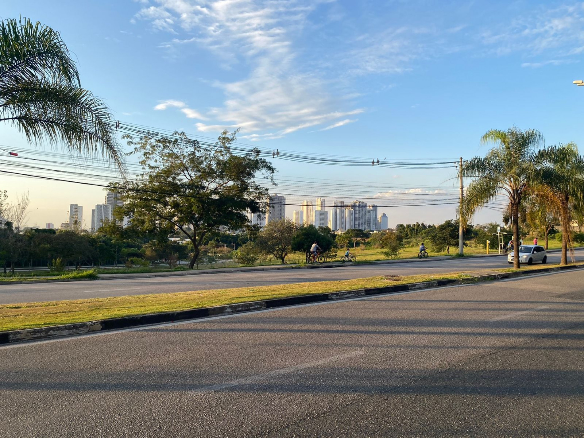 Área fica no Jardim Residencial Tivoli Park, porém situado fora do condomínio fechado
