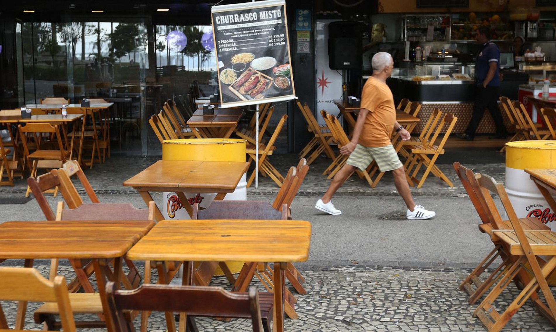 Apenas o segmento de serviços às famílias teve crescimento