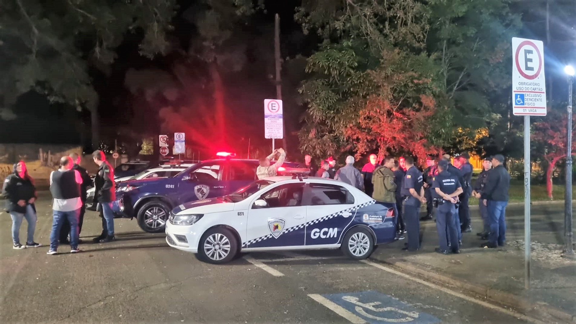 Estabelecimentos foram interditados por desvio de finalidade. Máquinas caça-nível foram apreendidas