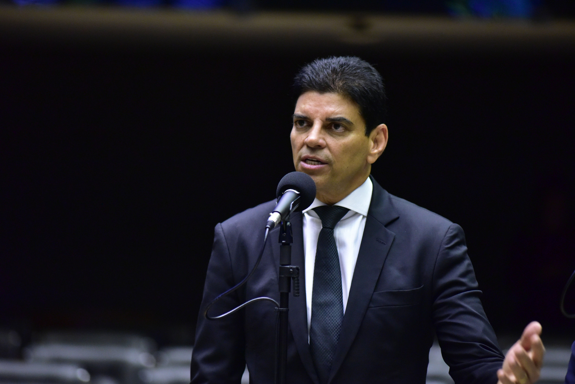 Deputado que é relator da proposta vê motivação política 