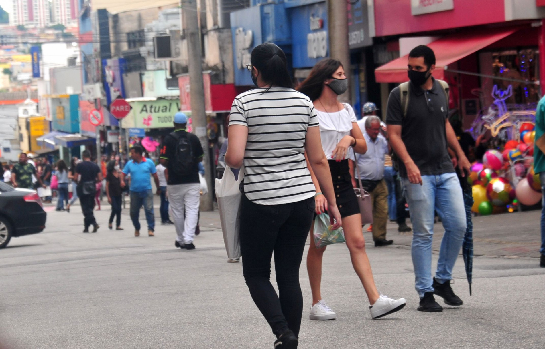 Iluminação, falta de higiene, tráfico, furtos e ambulantes irregulares são alguns dos entraves ao desenvolvimento da região central