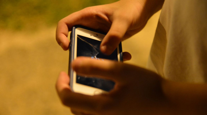 Com o aumento do uso da internet por adolescentes o compartilhamento de fotos íntimas  se tornou um perigo para muitos jovens que não medem os riscos dessa exposição