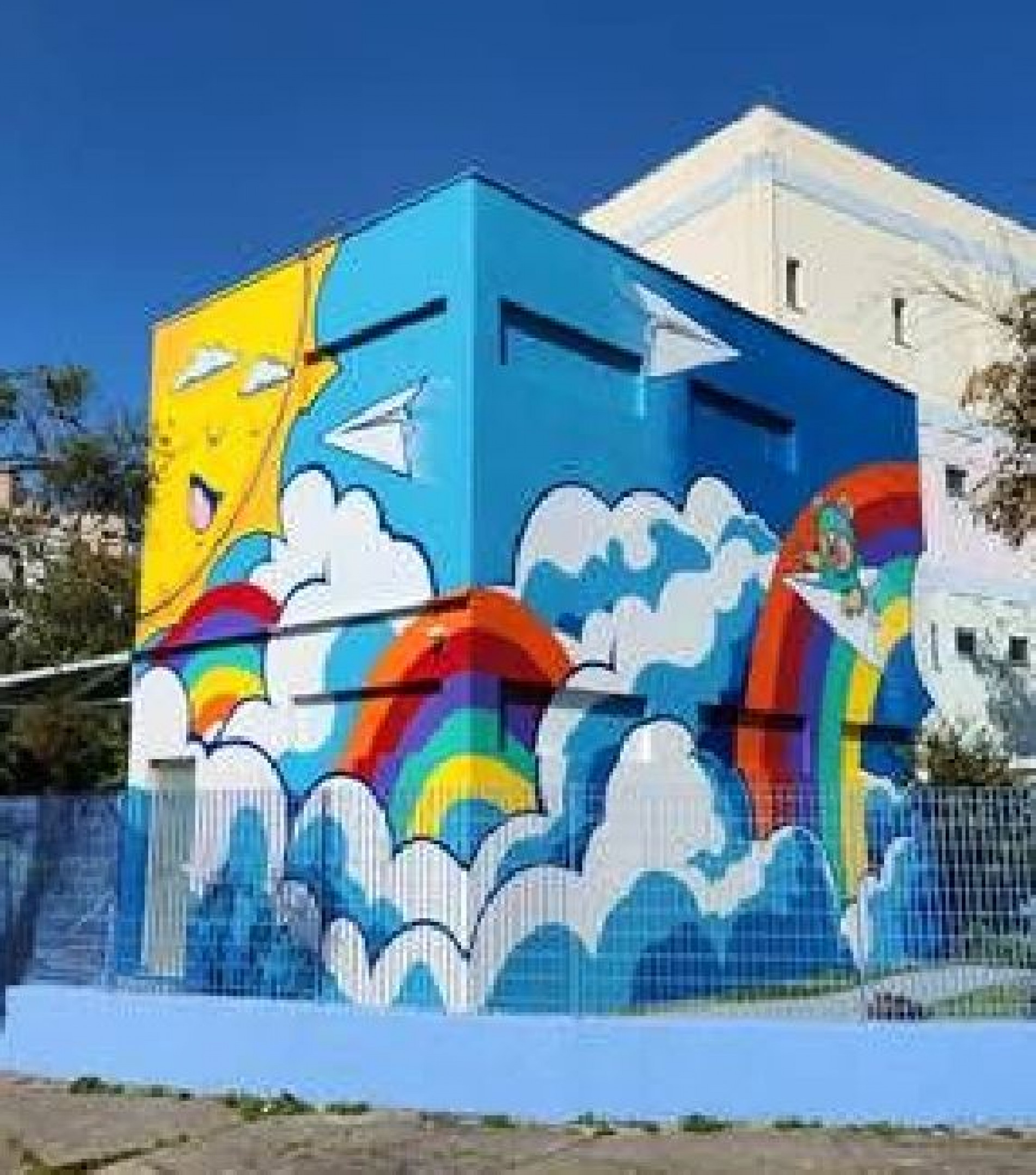 Novas cores e elementos lúdicos trazem alegria e bem-estar a quem passa pelo entorno do hospital