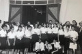 A turma relembrou os feitos da adolesc&ecirc;ncia vivida na Pra&ccedil;a Pio XII. Na foto, guardada com muito carinho, est&atilde;o os alunos de 1965  - ARQUIVO PESSOAL