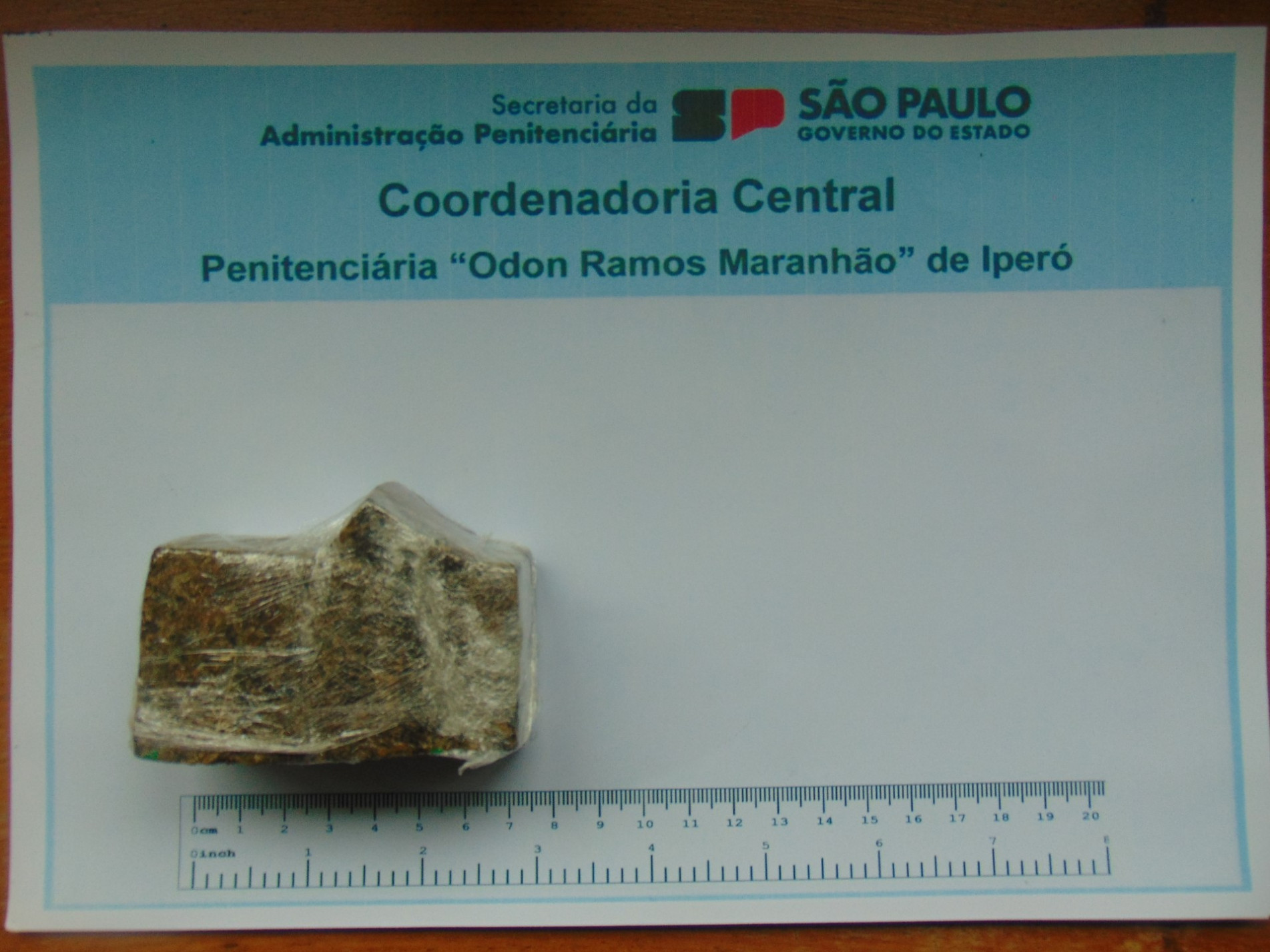 A droga estava enrolada em papel transparente