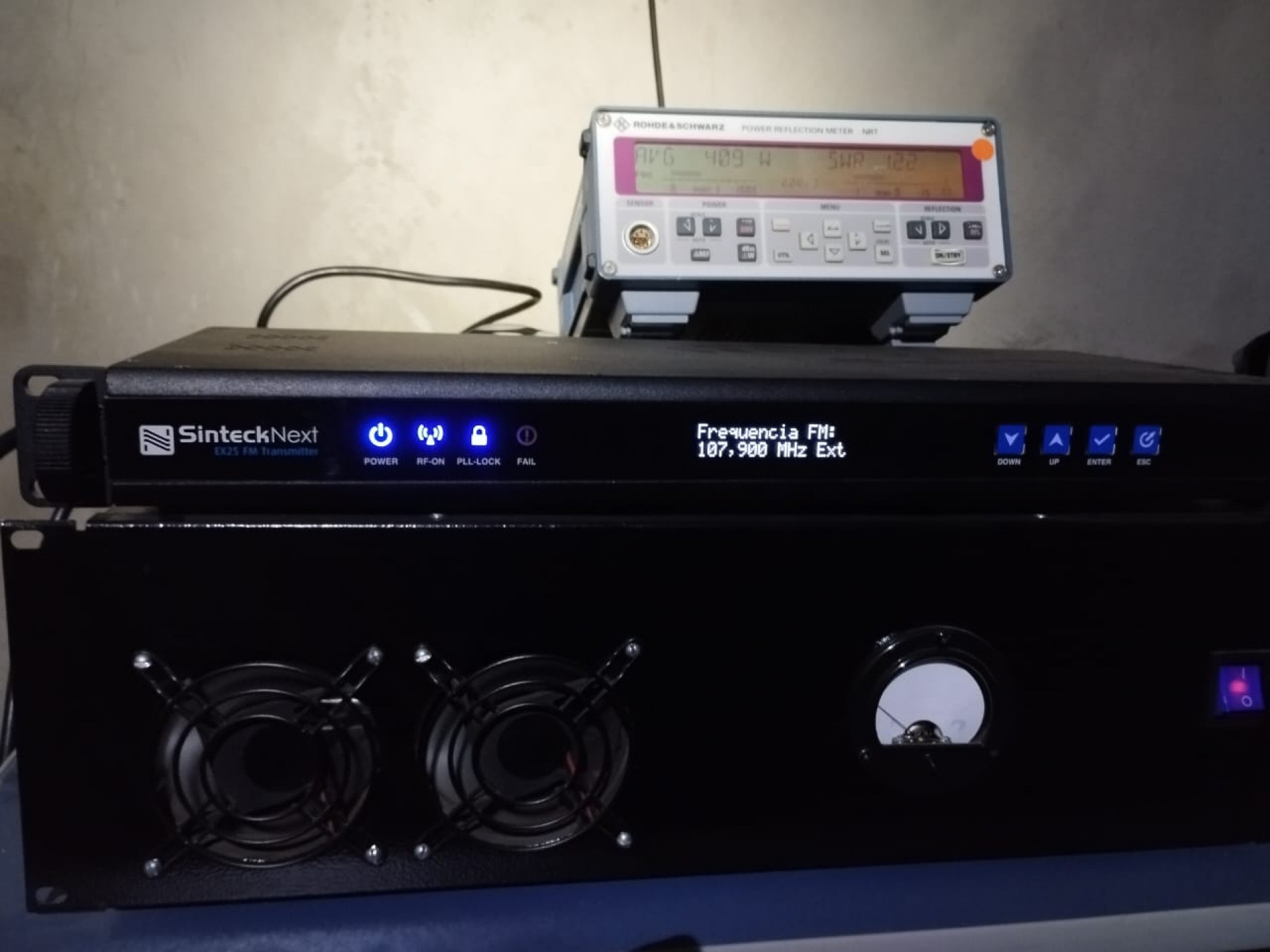 Aparelho de radiodifusão foi apreendido e passará por perícia 