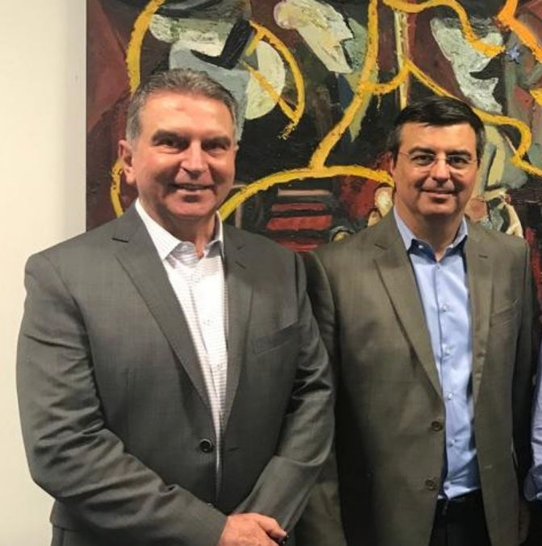 Erly Syllos e Rafael Cervone consideram a simplificação dos impostos uma forma de aumentar a competitividade das indústrias brasileiras, porém pedem que a sociedade fique atenta à conclusão do processo