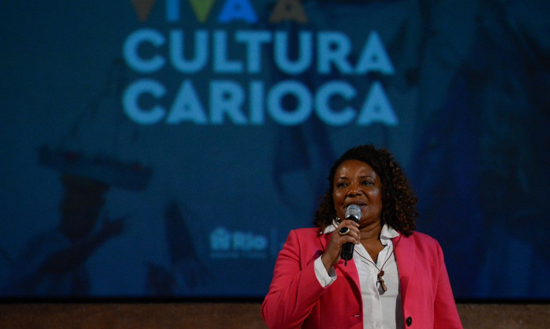 RIO DE JANEIRO (RJ), 12/07/2023 – A ministra da Cultura, Margareth Menezes fala durante encontro com artistas e agentes culturais na Arena Carioca Dicró, zona norte da capital fluminense. Foto: Tomaz Silva/Agência Brasil