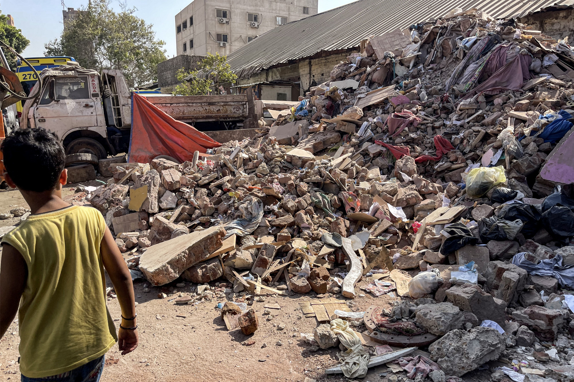 O desabamento do prédio em Cairo foi o terceiro  em um intervalo de apenas dois dias