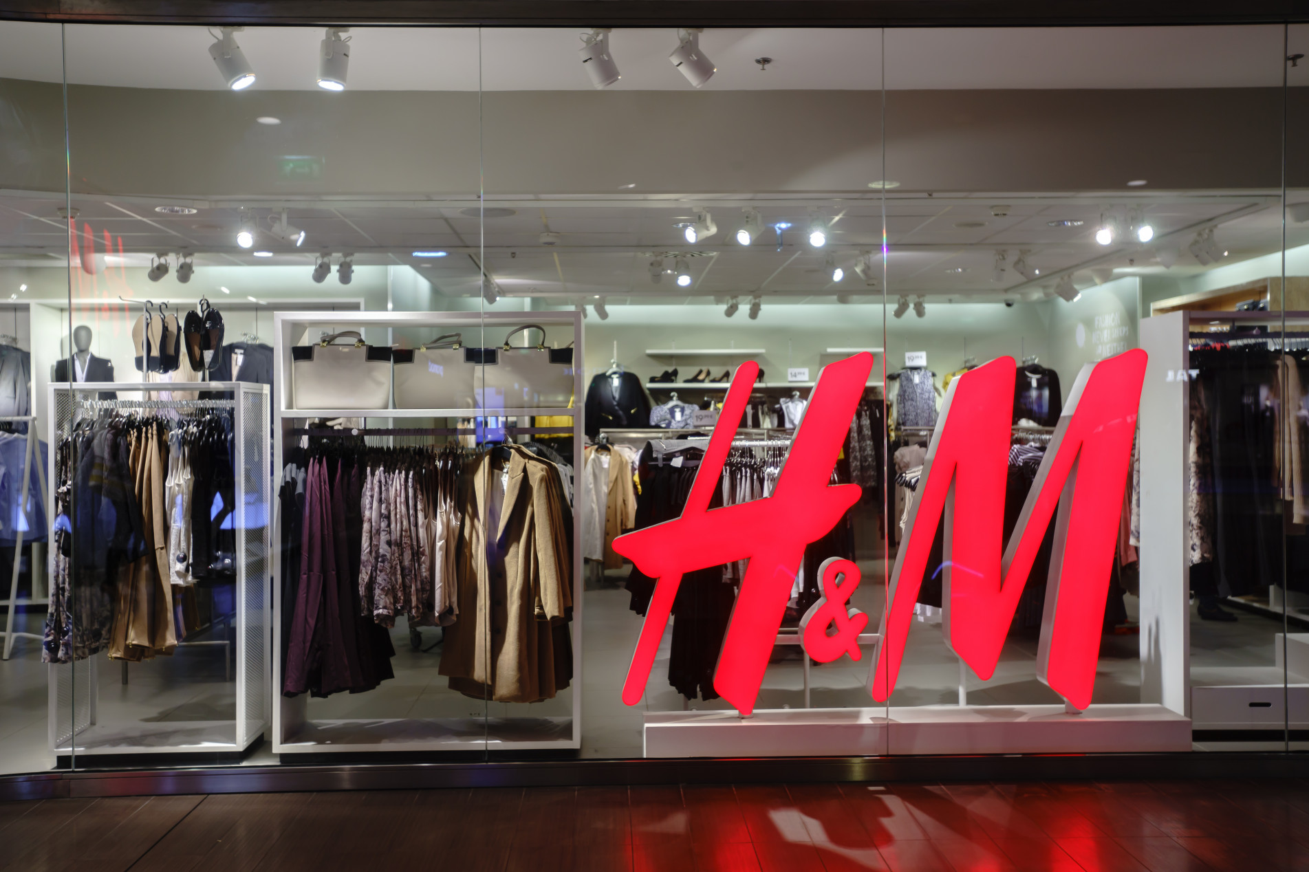 H&M anuncia abertura de 430 lojas no mundo e Brasil está fora