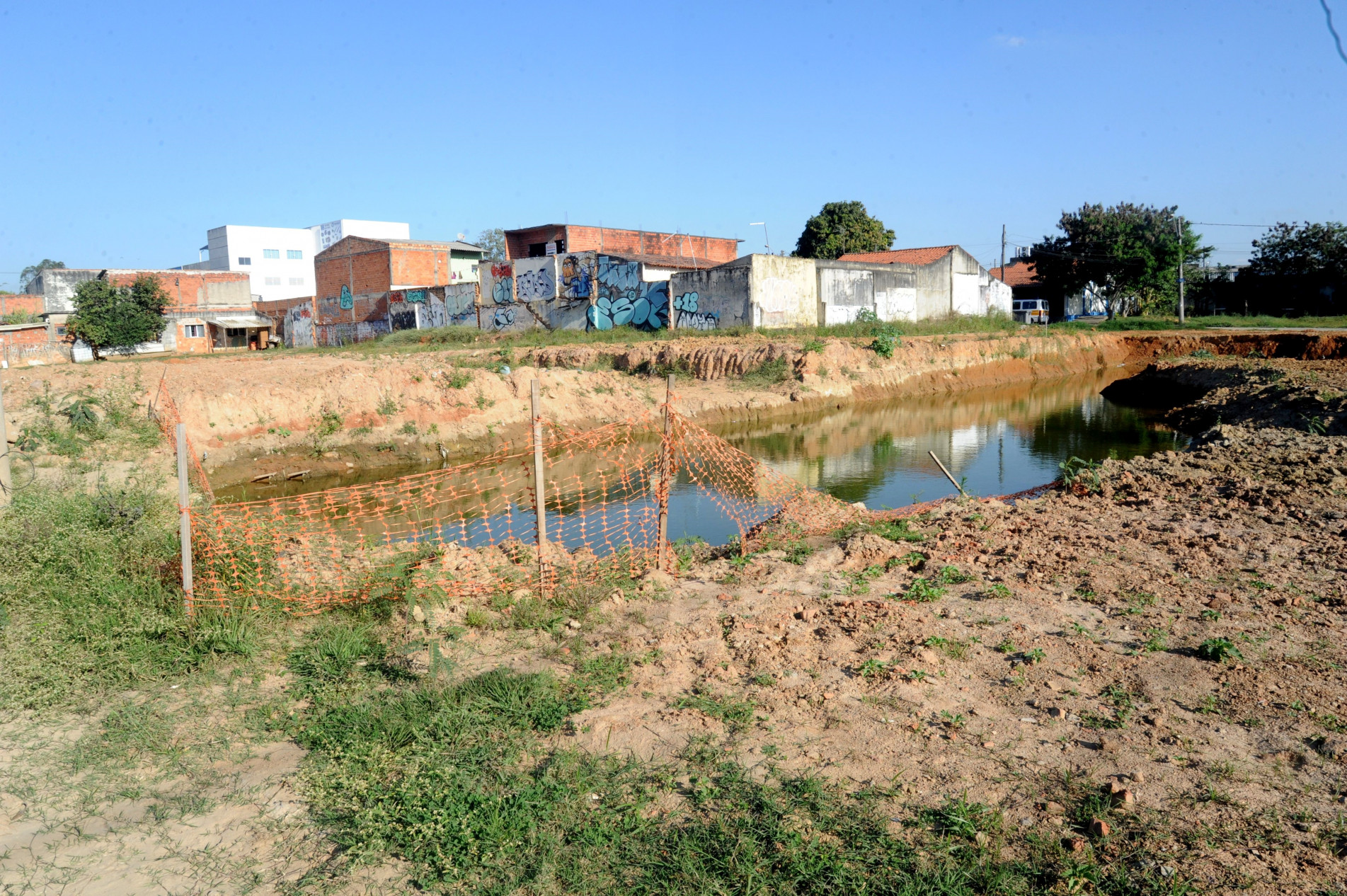 Segundo a Prefeitura, as obras na Vila S&atilde;o Jo&atilde;o s&atilde;o aguardadas h&aacute; mais de 40 anos pela popula&ccedil;&atilde;o