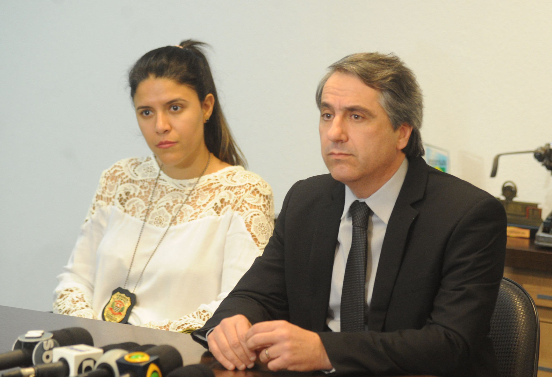 Perita criminal Larissa Teixeira de Oliveira e o delegado Fabrício Ballarini falaram sobre o caso ontem
