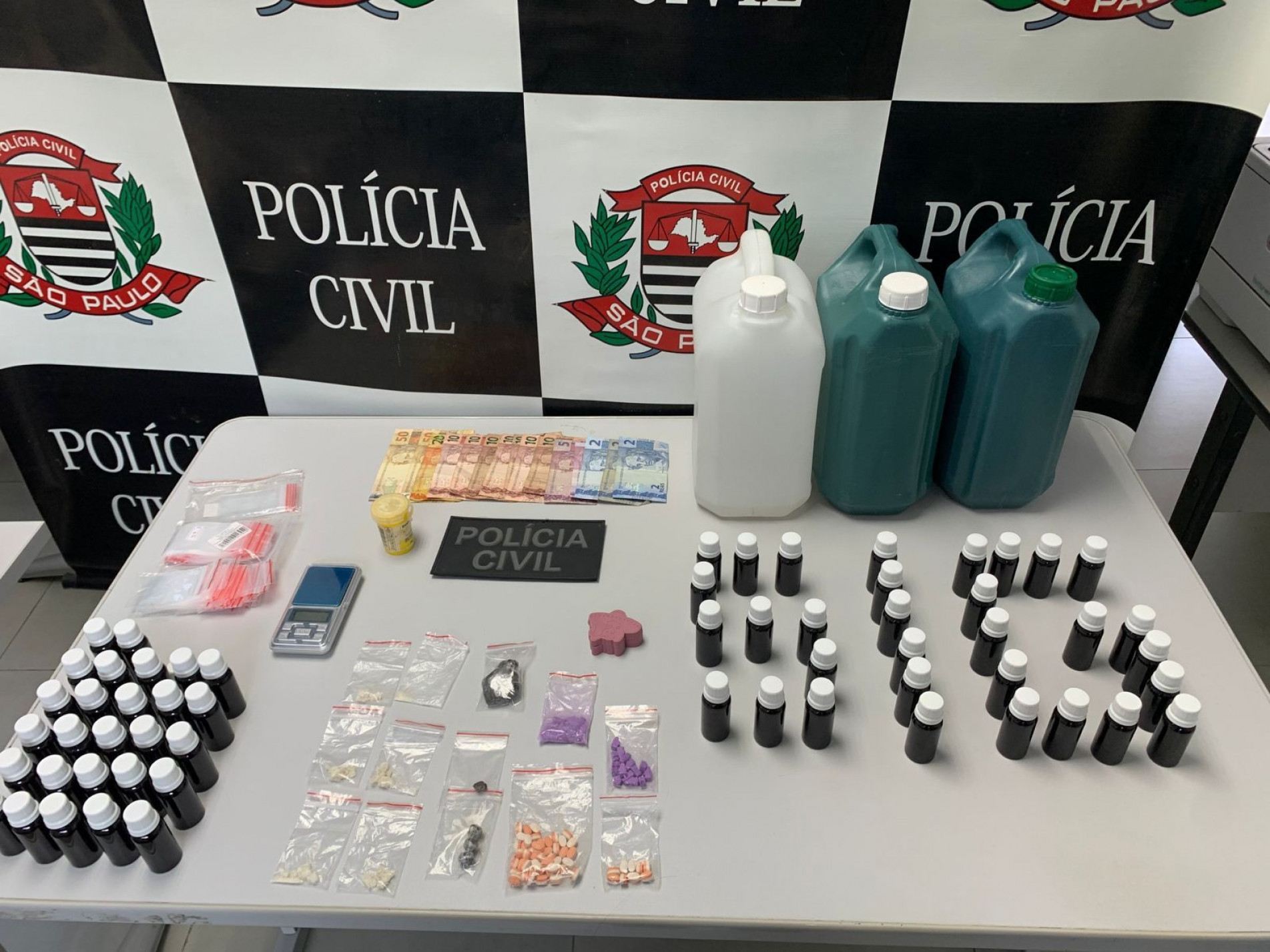 Polícia Civil prende suspeitos de tráfico de drogas em Sorocaba