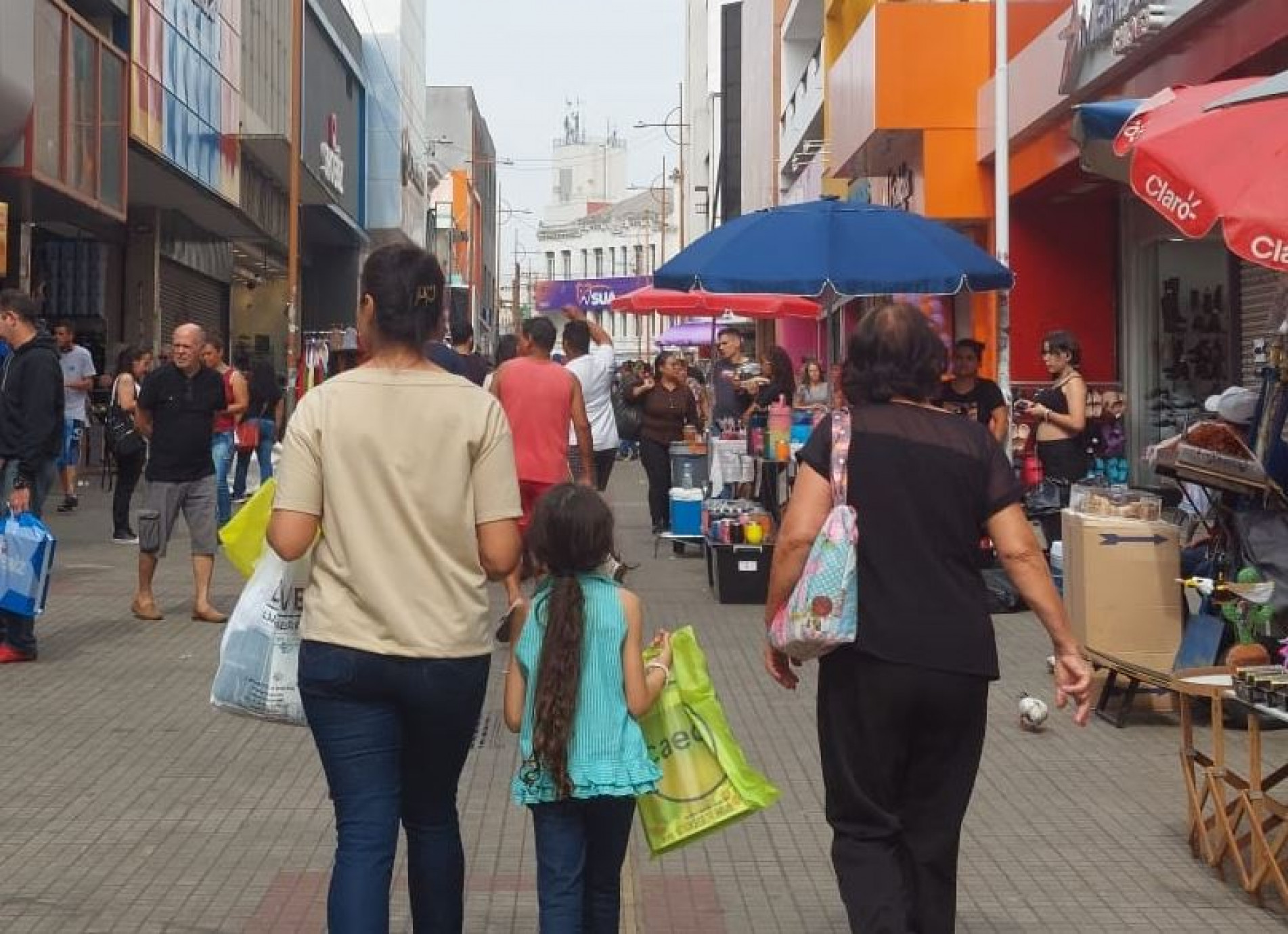 Véspera do Dia dos Pais levou consumidores às compras
