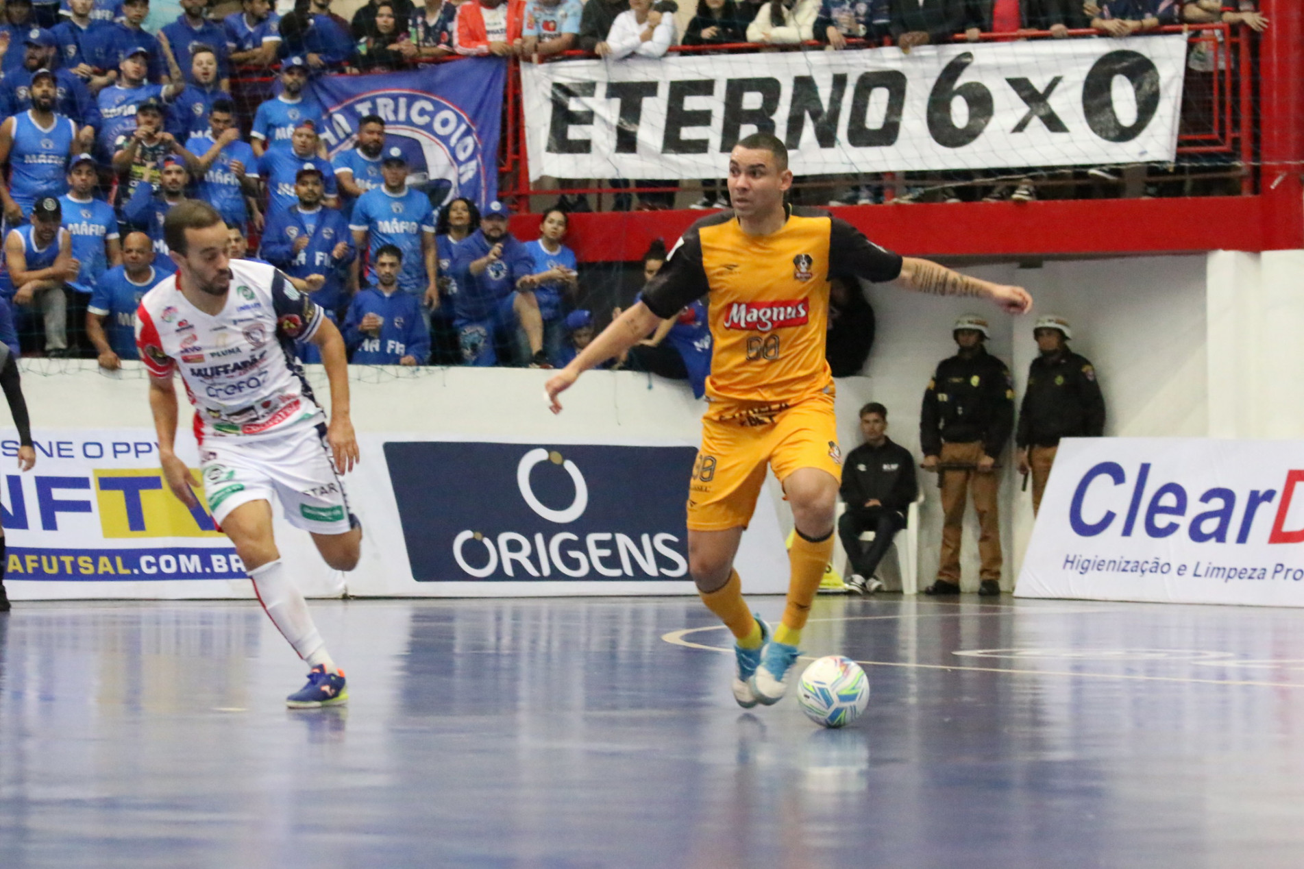 Pepita marcou o 100º gol da equipe nesta edição