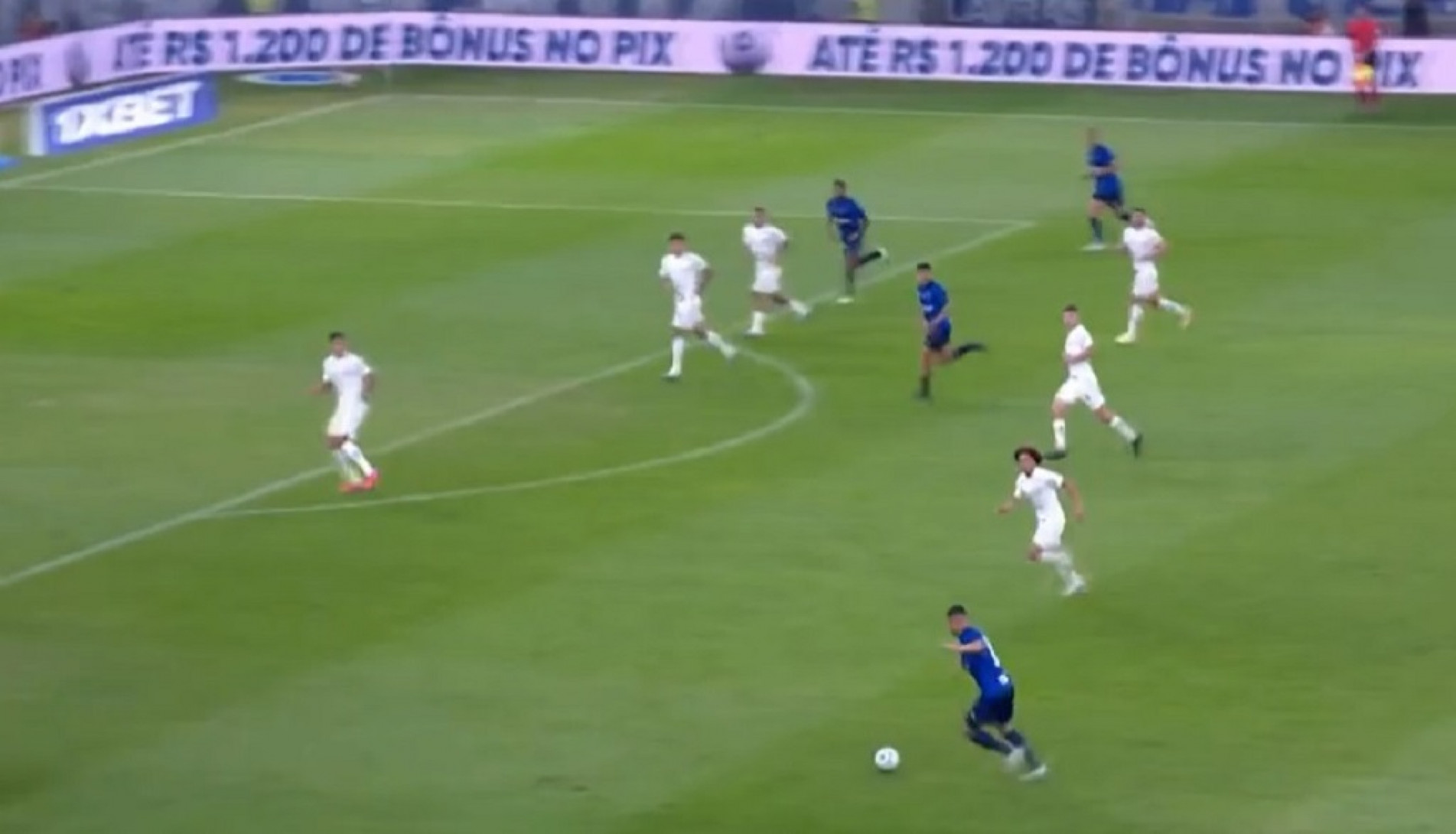 O time paulista foi a campo recolhendo os cacos após a eliminação no meio de semana