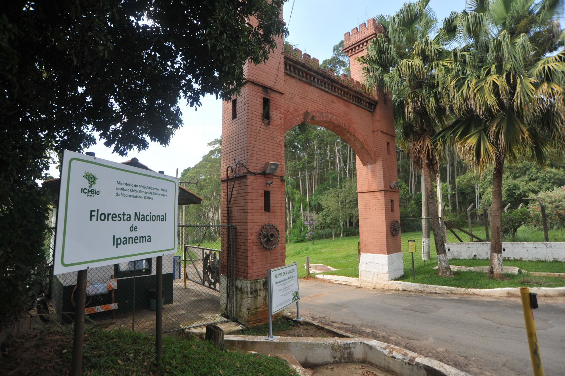 Nove pessoas serão selecionadas para trabalhar nas portarias do parque