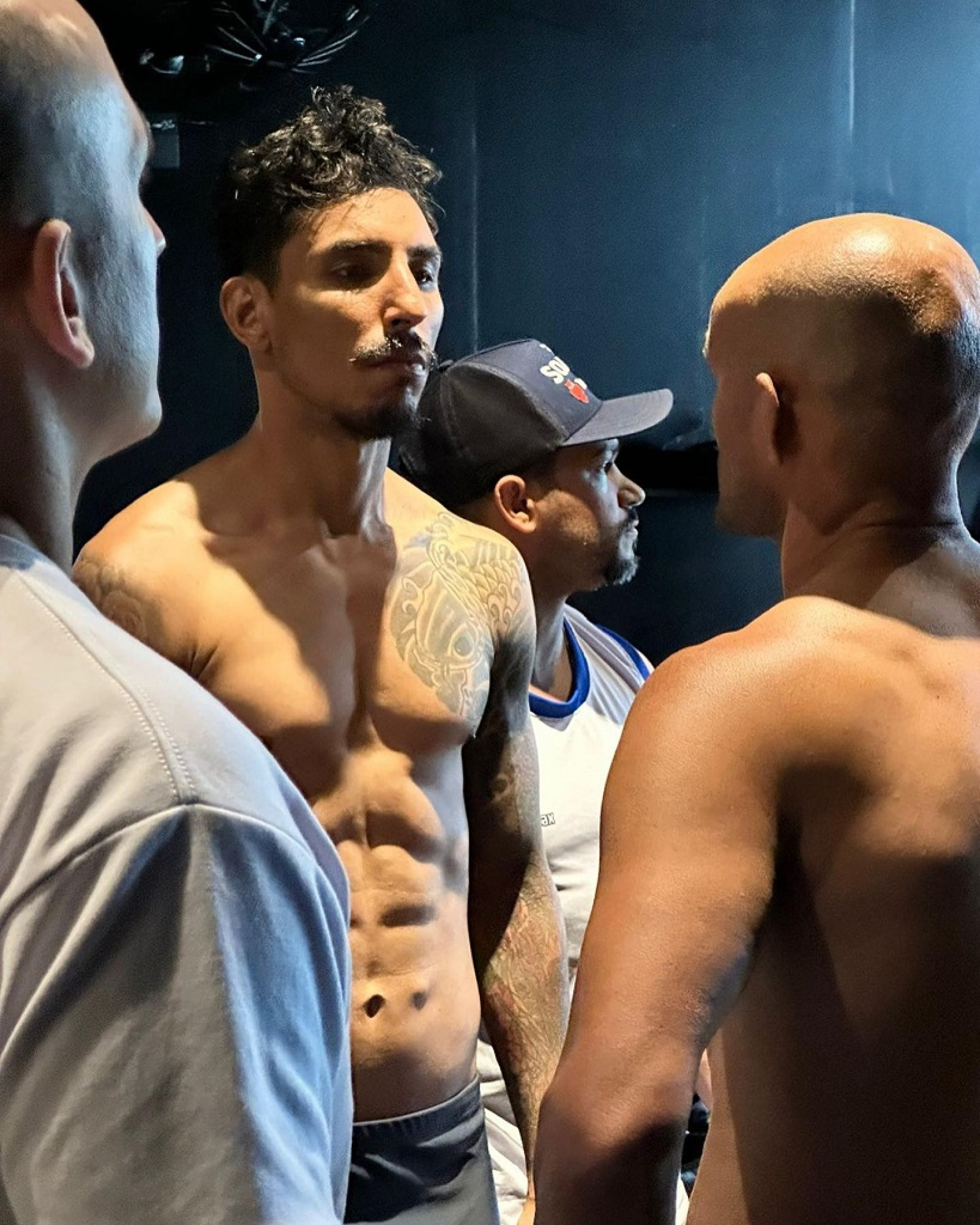 Pesagem aconteceu neste sábado (9)