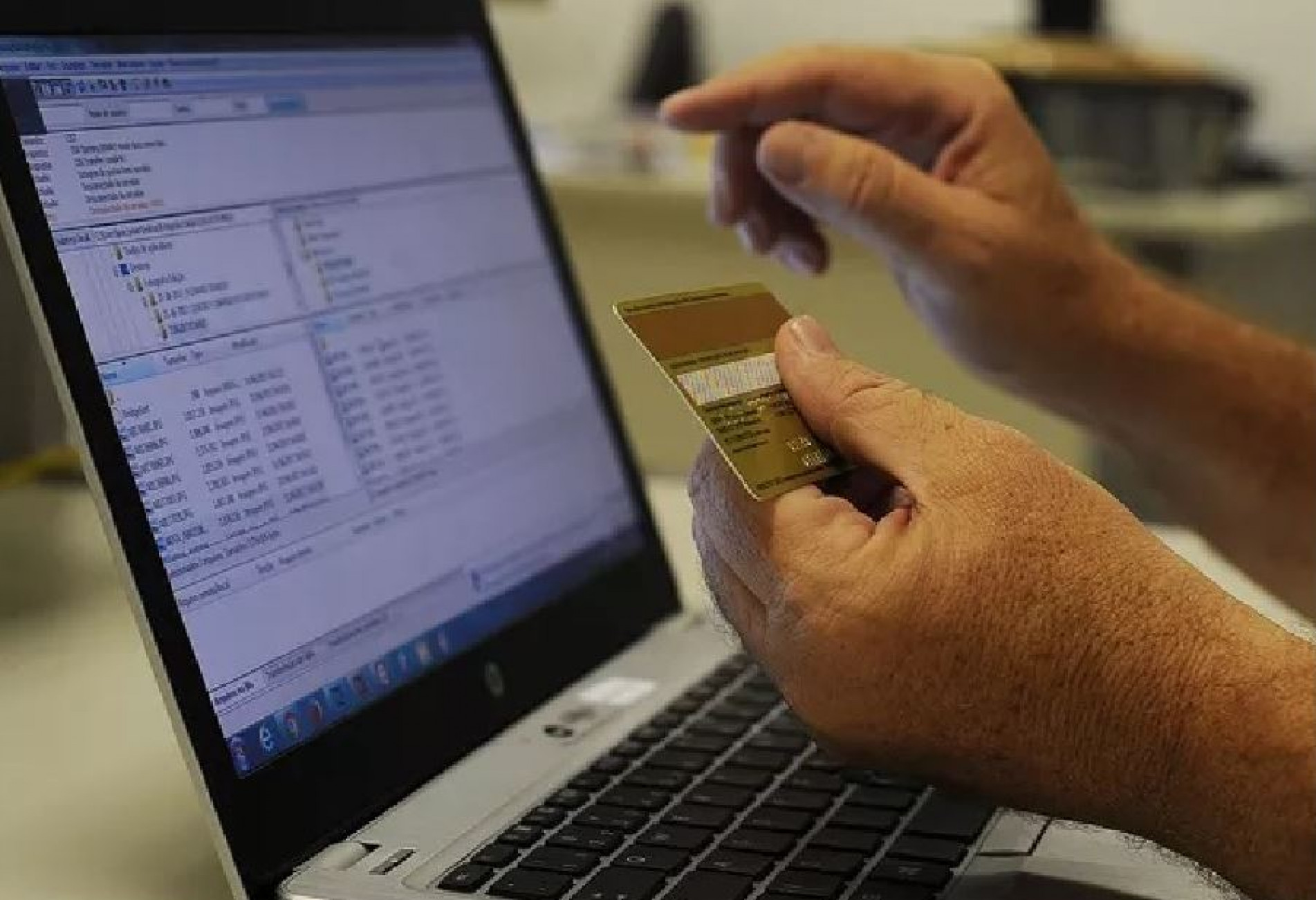 Orientação policial é que os clientes não respondam mensagens suspeitas e nem forneçam dados pessoais ou bancários por telefone ou pela internet e procurem informações direto no banco onde mantém conta