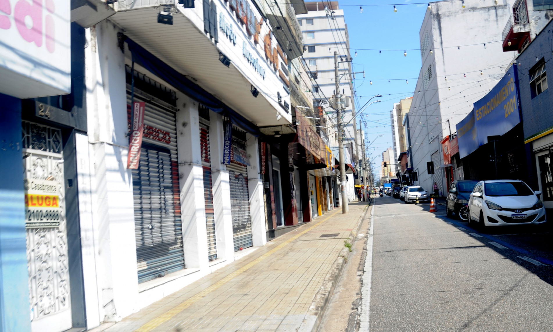 Afastamento da população levou muitas lojas e prestadoras de serviços a encerrar atividades ou migrar para outras regiões