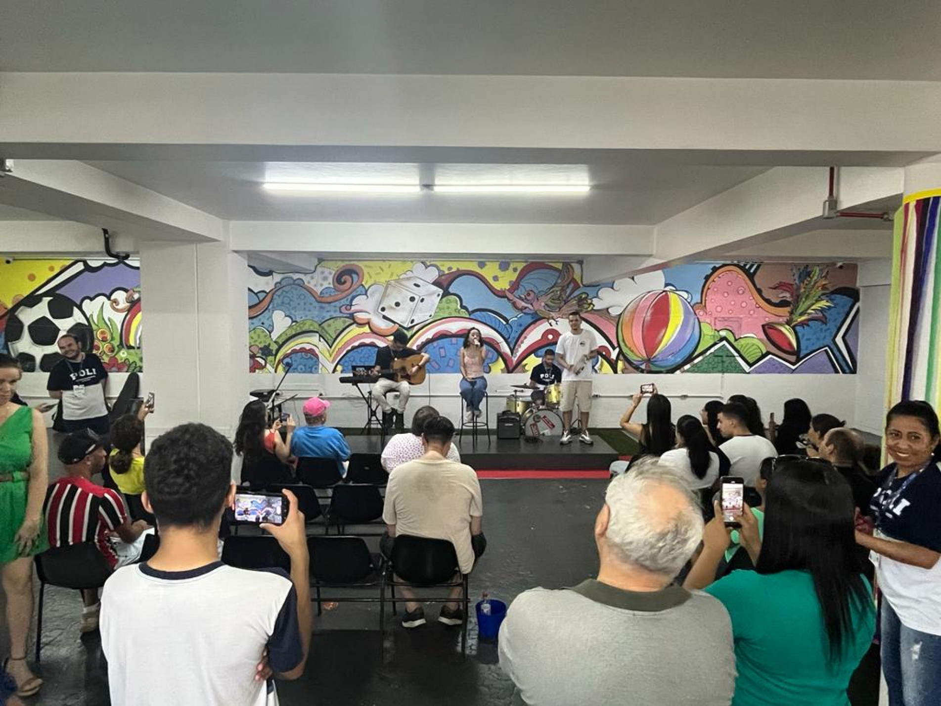 O Poli Cultural também abriu espaço para as habilidades musicais dos alunos no Show de Talentos