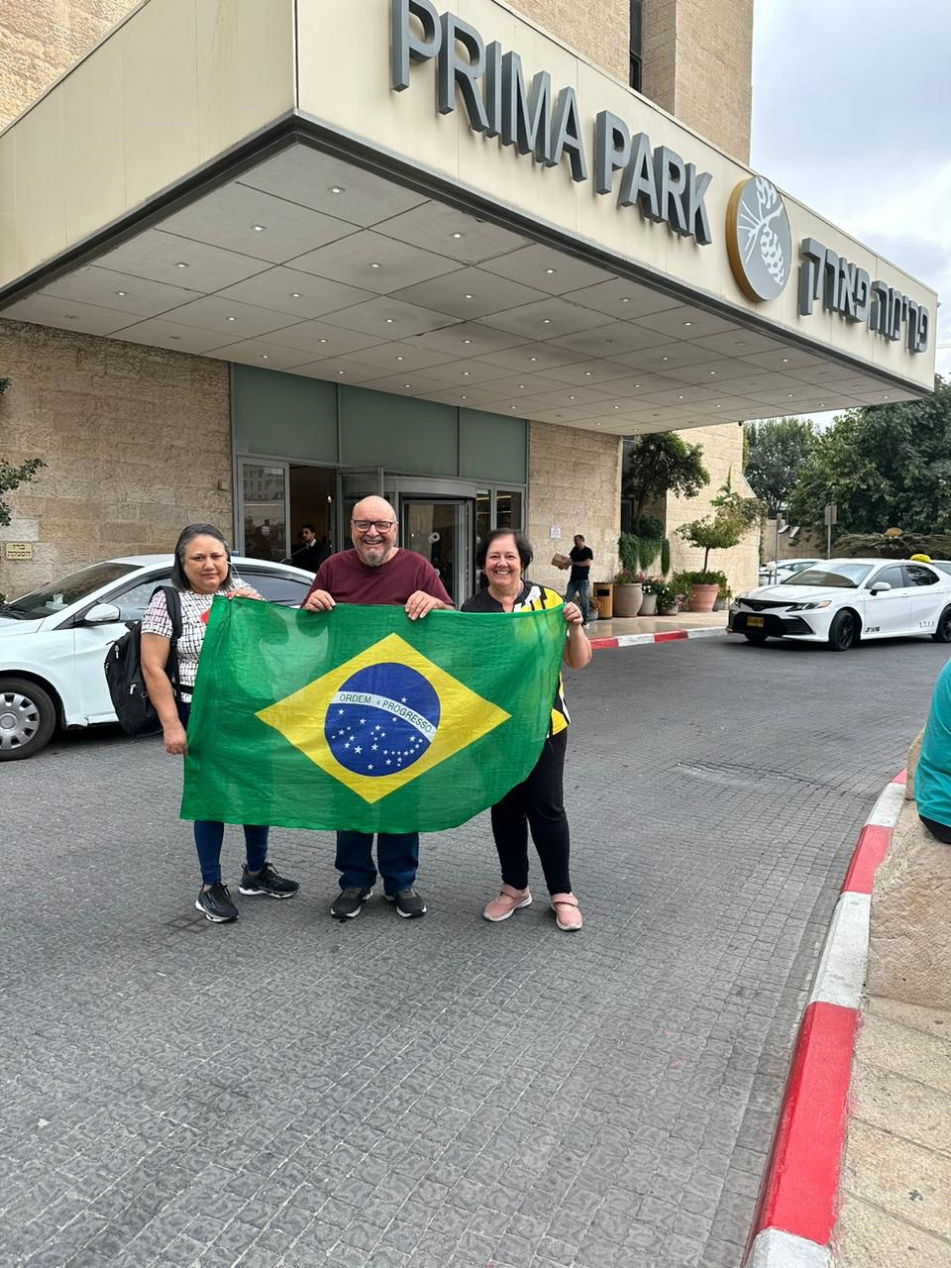 Enquanto isso, os principais pontos turísticos, como a Basílica do Santo Sepulcro, permanecem vazios