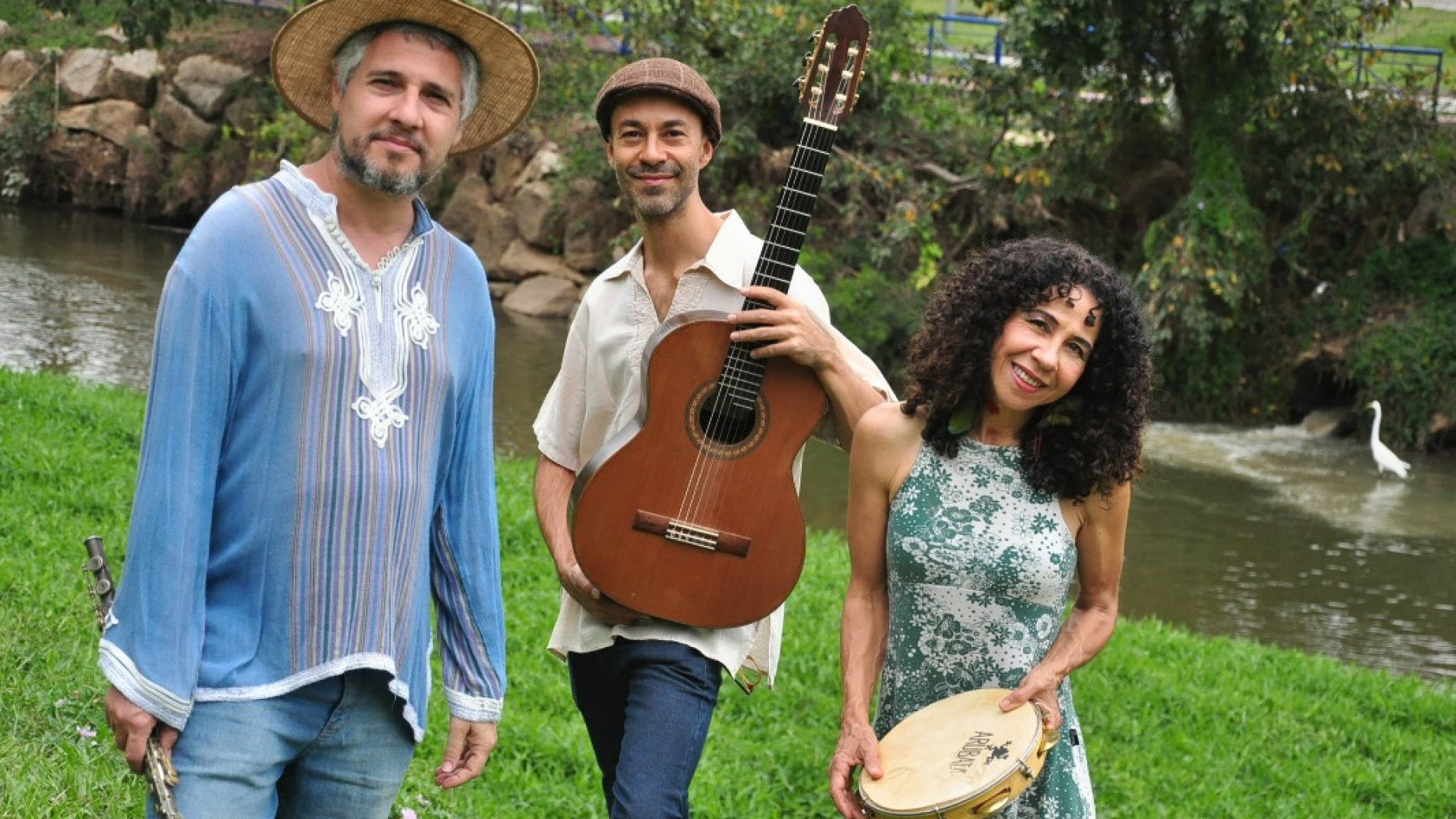 Marcia Mah, Alexander Souza e Luiz Anthony formam o Trio Gabiroba
