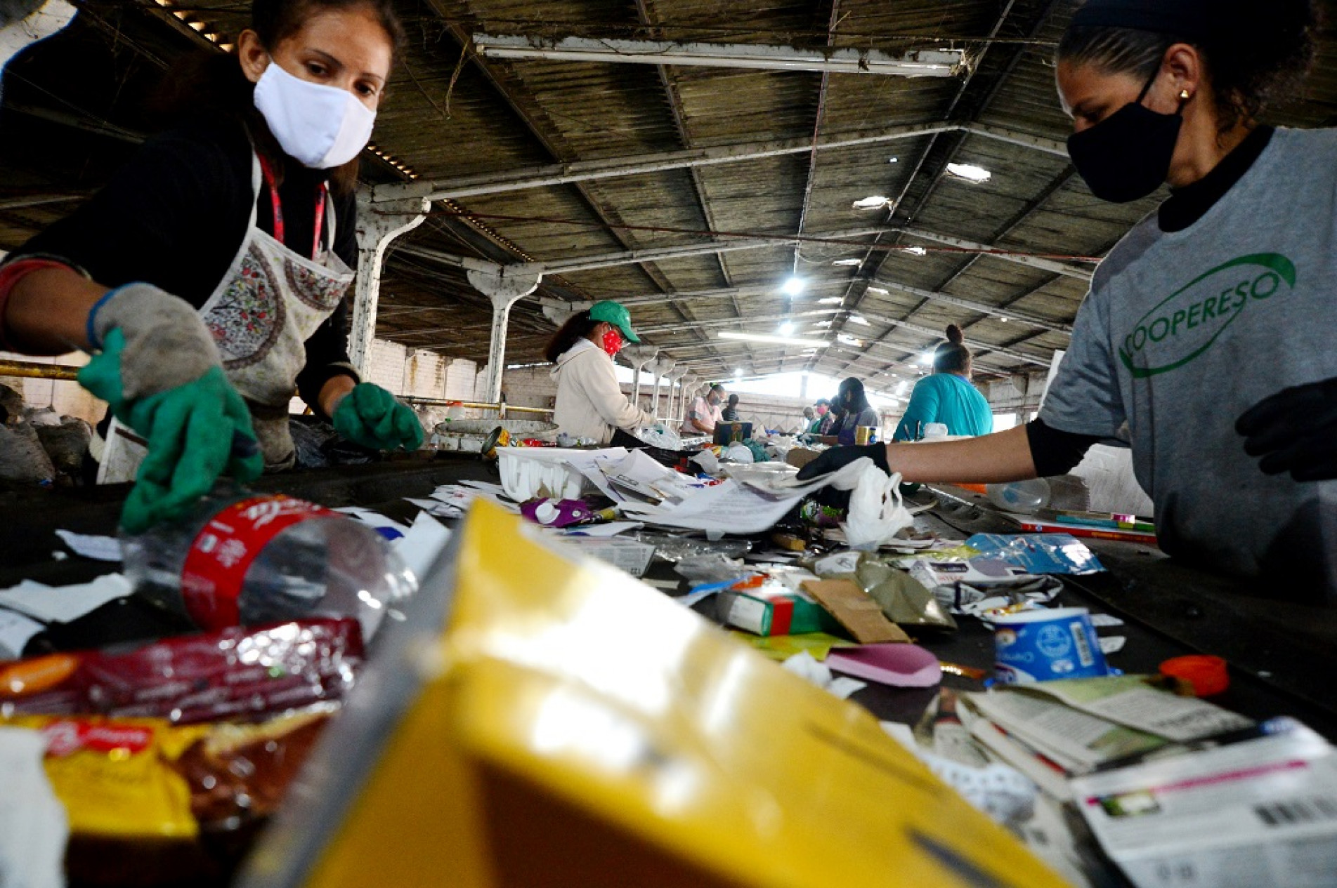 Cooperados serão contratados pela Secid para atuar na limpeza e manutenção em órgãos e parques públicos, por exemplo, além de cooperativas de reciclagem