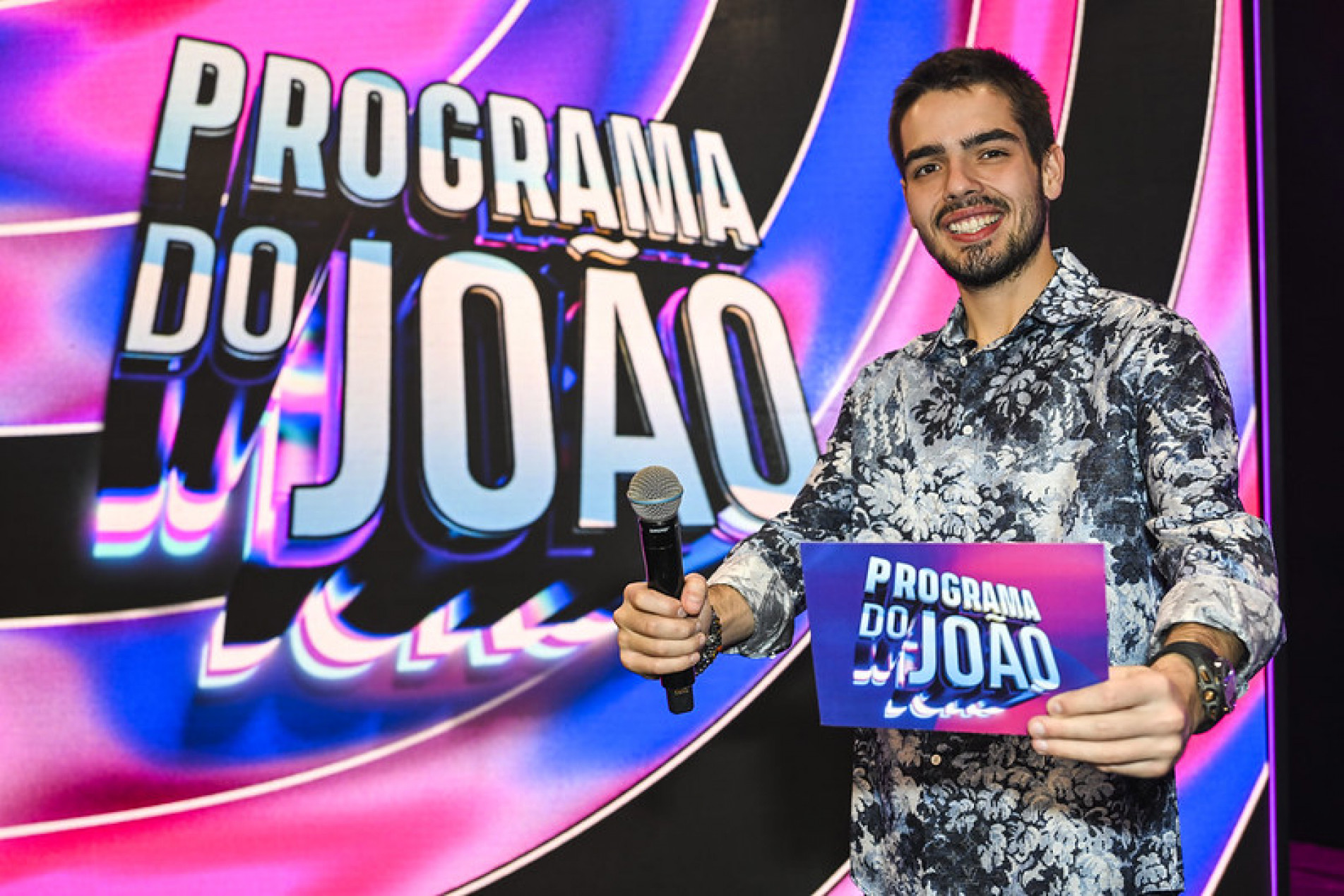 João é parecido, mas não é igual ao pai, Fausto Silva